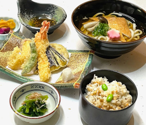 燈々庵定食の写真